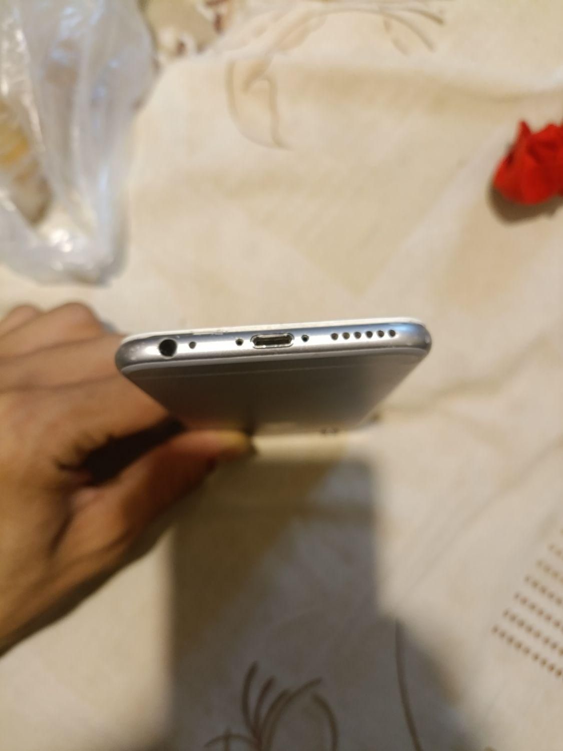 اپل iPhone 6 با حافظهٔ ۳۲ گیگابایت|موبایل|تهران, شهید رجایی|دیوار