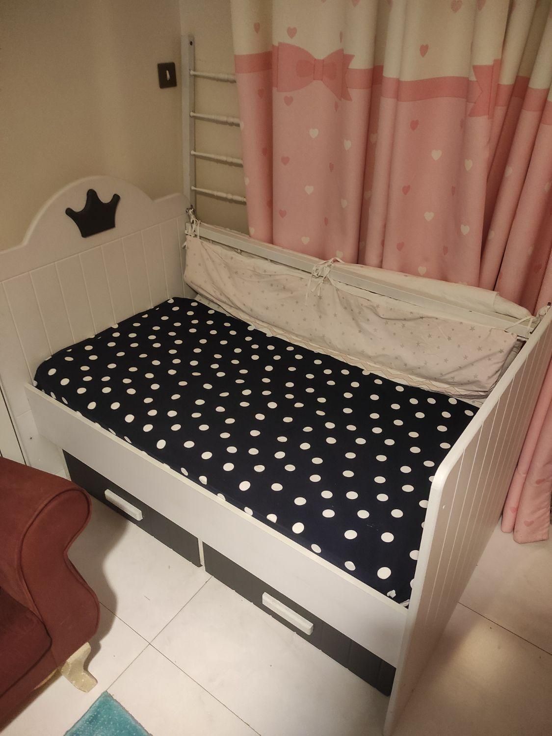 تخت کودک با قابلیت ننویی|تخت و صندلی بچه|تهران, چیذر|دیوار