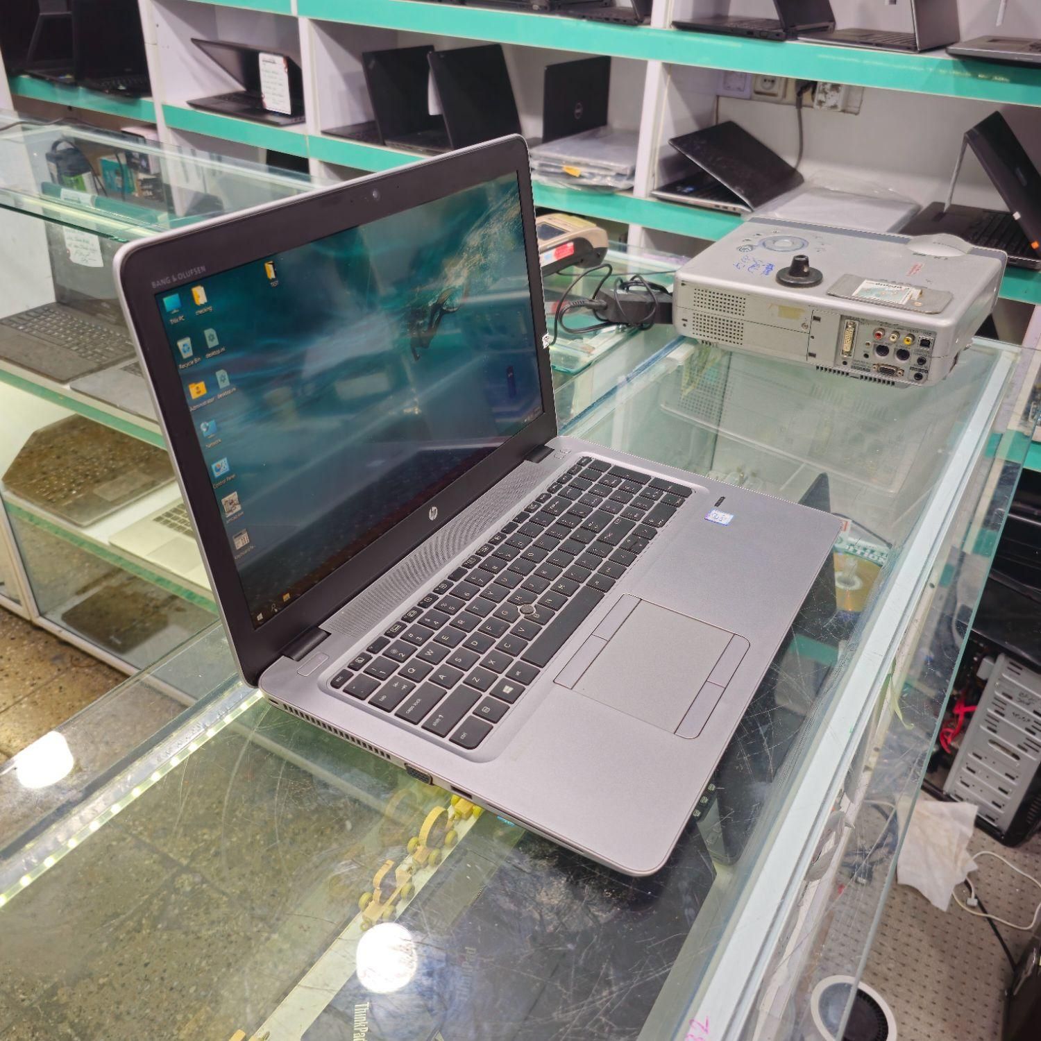 لپتاپ HP 850 G3 در حد پلمپ و کارکرد بسیار کم رم۱۶|رایانه همراه|یاسوج, |دیوار