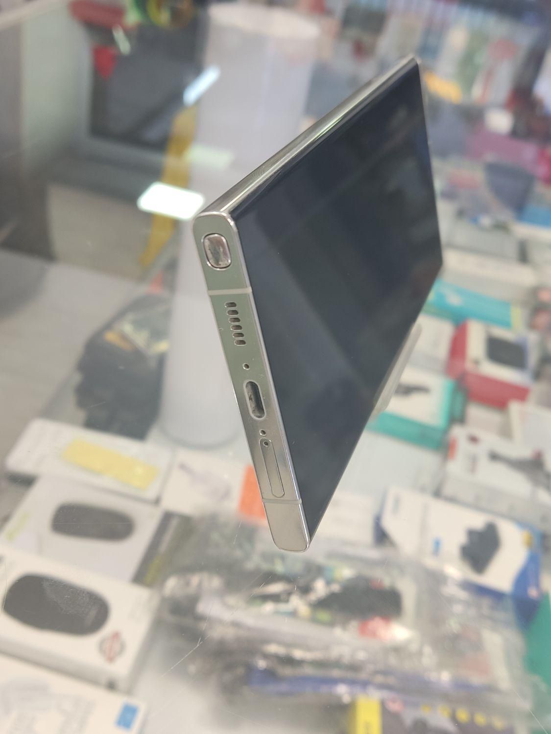 گوشی s23 ultra 512 گیگ بسیار استثنایی|موبایل|اصفهان, خانه اصفهان|دیوار
