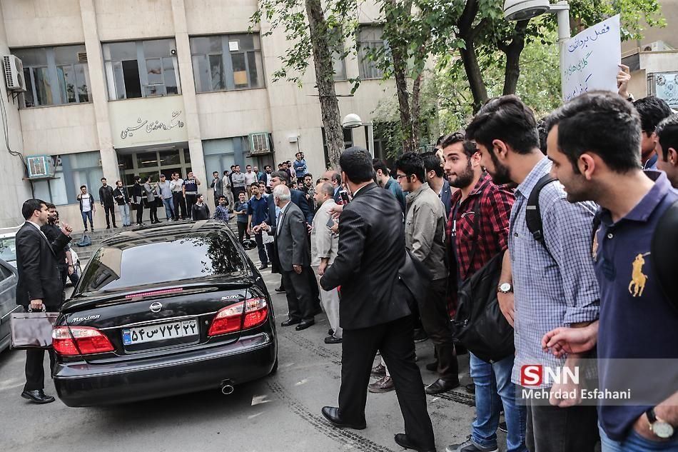 راننده شخصی،تشریفات با خودرو خارجی Vip|خدمات حمل و نقل|اصفهان, سعادت‌آباد|دیوار