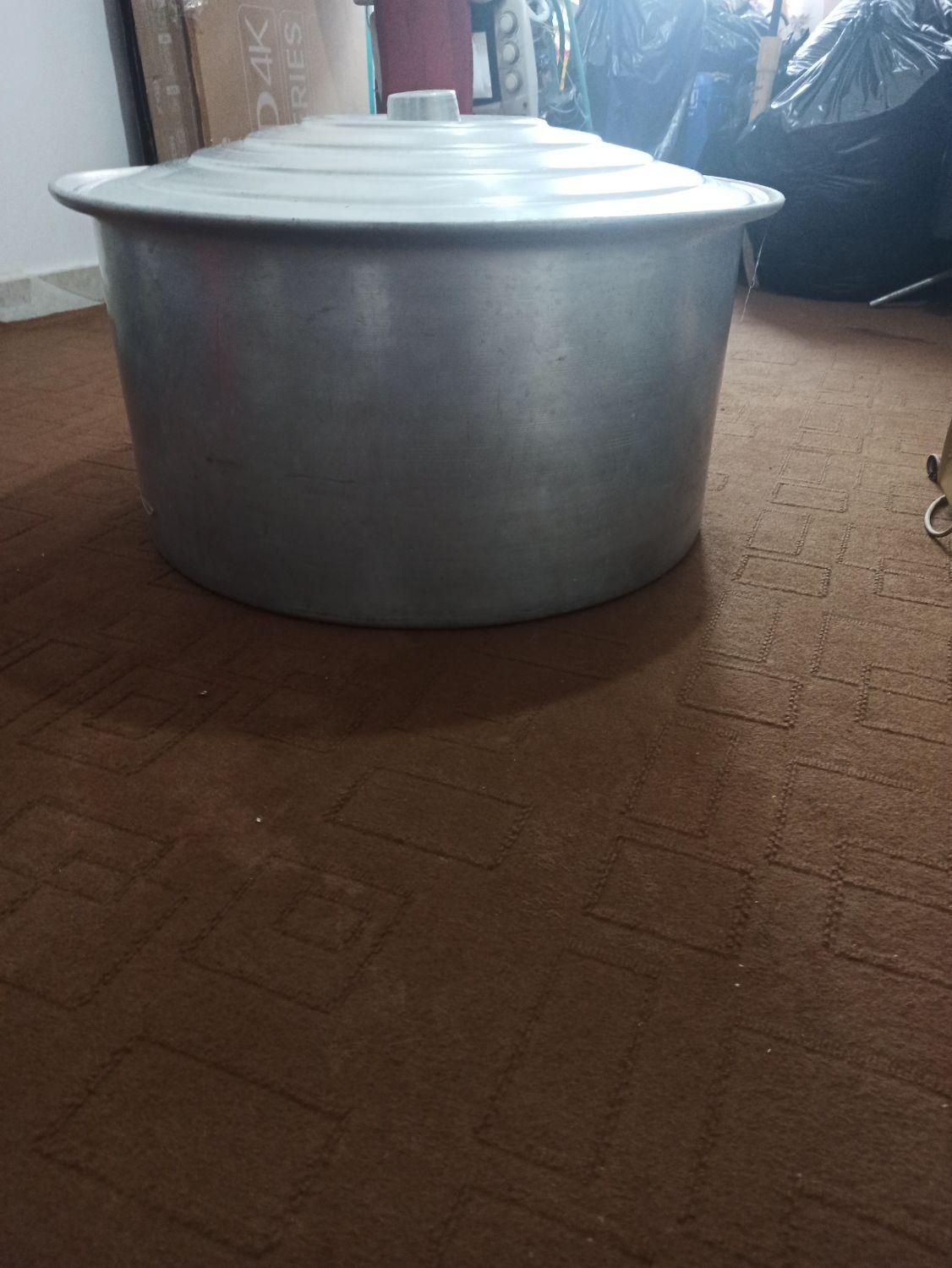 قابلمه بزرگ روحی|ظروف پختوپز|تنکابن, |دیوار