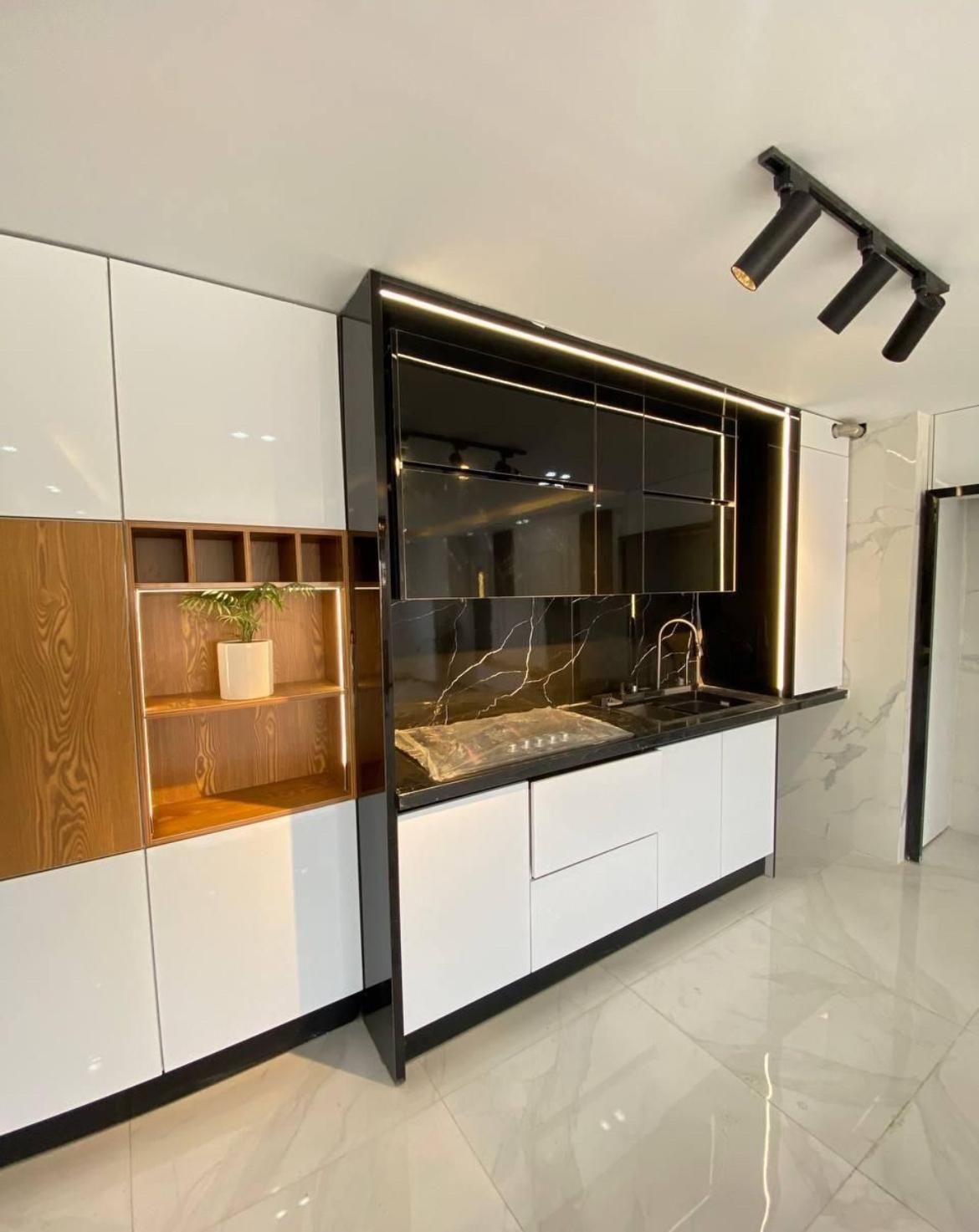 ۸۴متری/لوکس/کلیدنخورده/لاکچری/کلیدنخورده|فروش آپارتمان|هشتگرد, شهرک آپادانا|دیوار