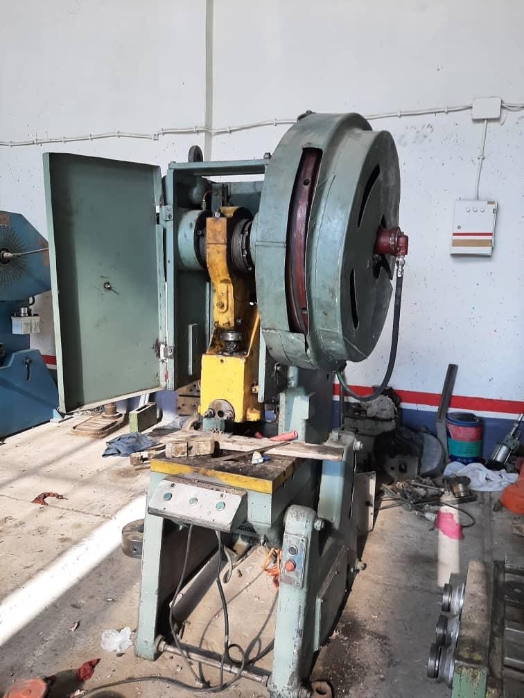 پرس ۲۵ تن روسی|ماشین‌آلات صنعتی|تهران, هفده شهریور|دیوار