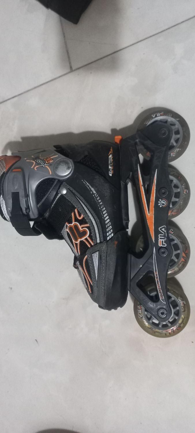 اسکیت اصل فیلا کم کارکرد بهترین سایز بچه گونه کامل|دوچرخه، اسکیت، اسکوتر|ری, شهادت|دیوار