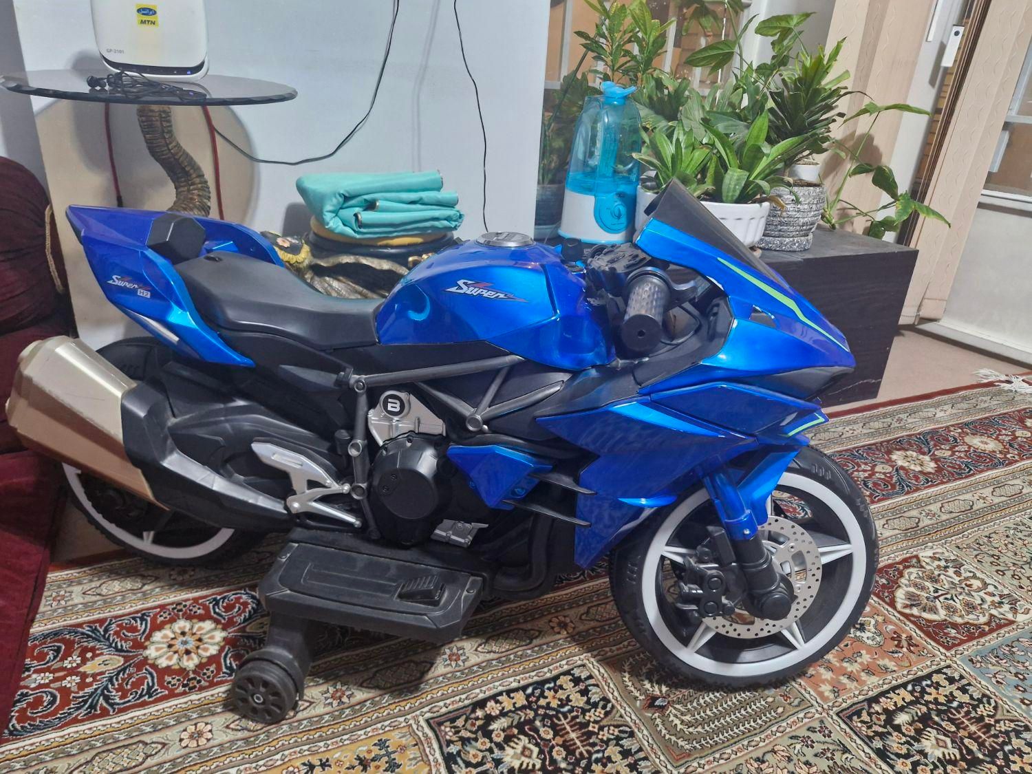 موتور شارژی آبی رنگ|اسباب‌‌بازی|لردگان, |دیوار