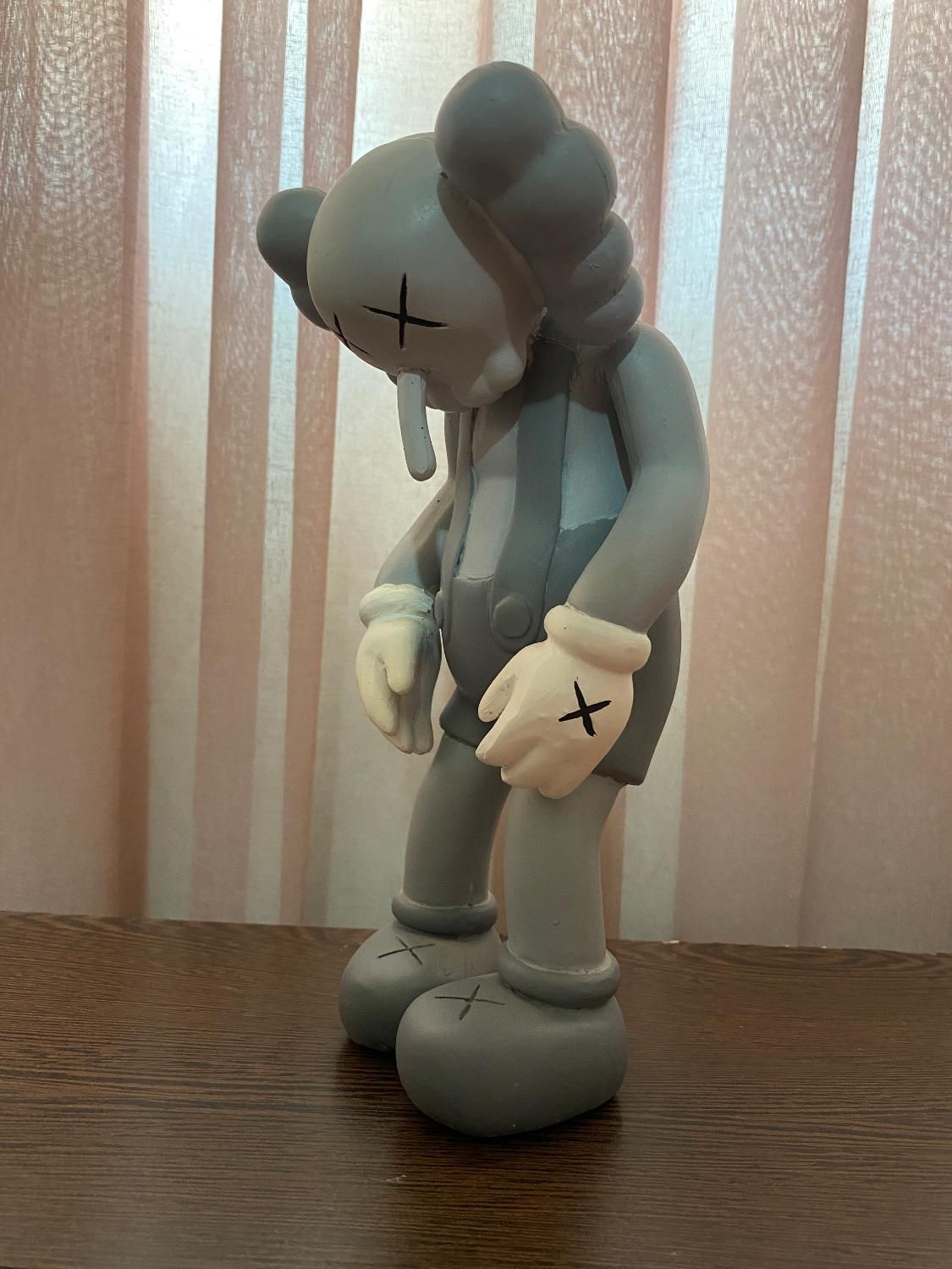 مجسمه فیگور KAWS|کلکسیون و سرگرمی|تهران, عباس‌آباد|دیوار