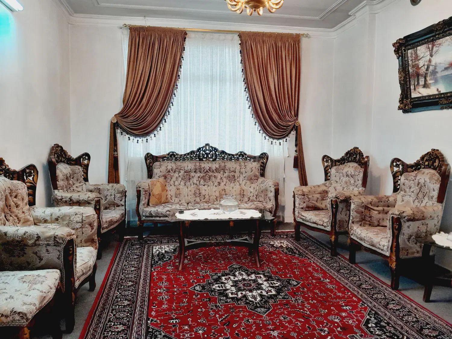 مبلمان ۹ نفره  سلطنتی|مبلمان خانگی و میز عسلی|رشت, آزادگان|دیوار