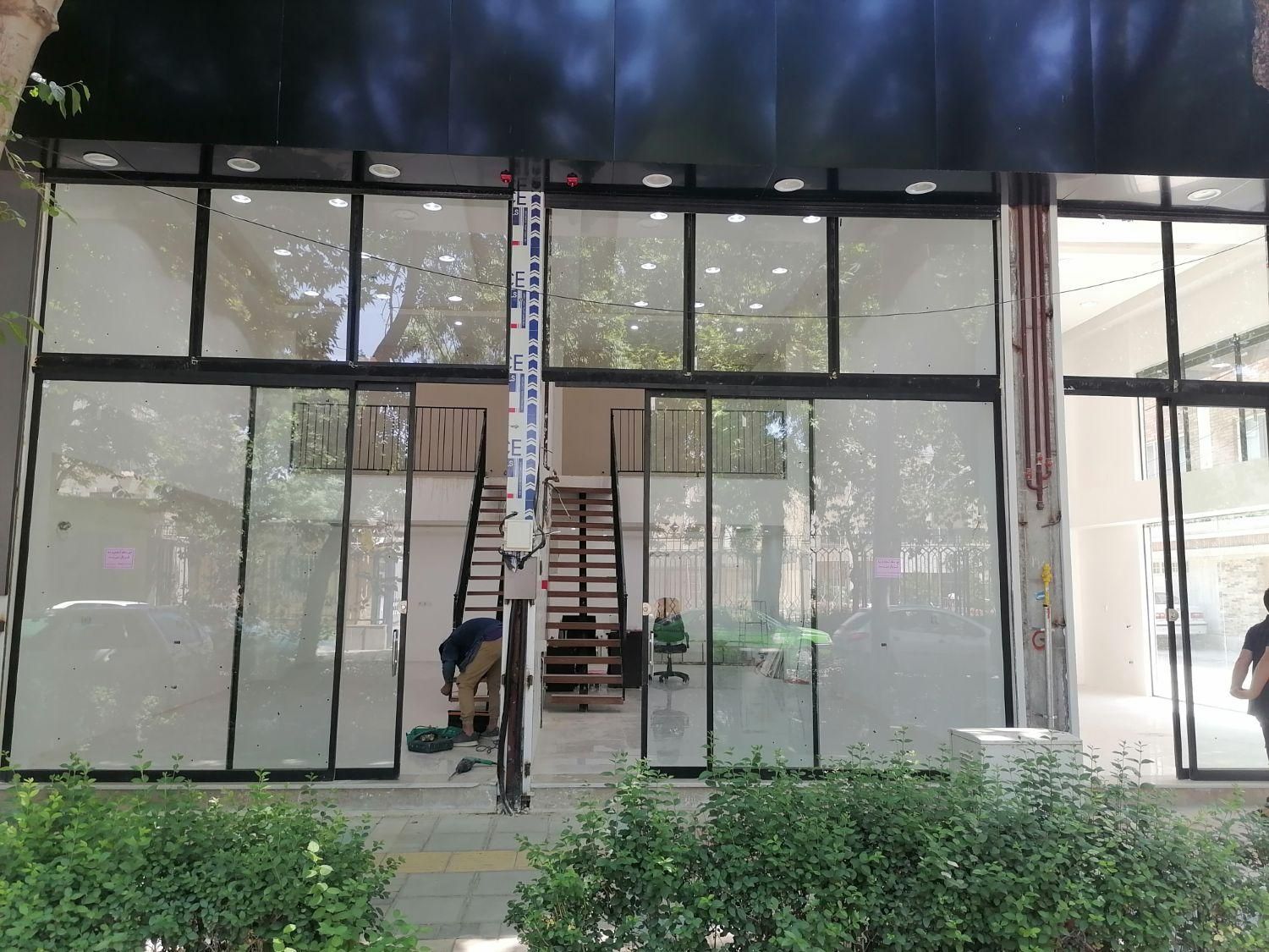 شیشه سکوریت نو وکارکرده|خدمات پیشه و مهارت|بجنورد, |دیوار