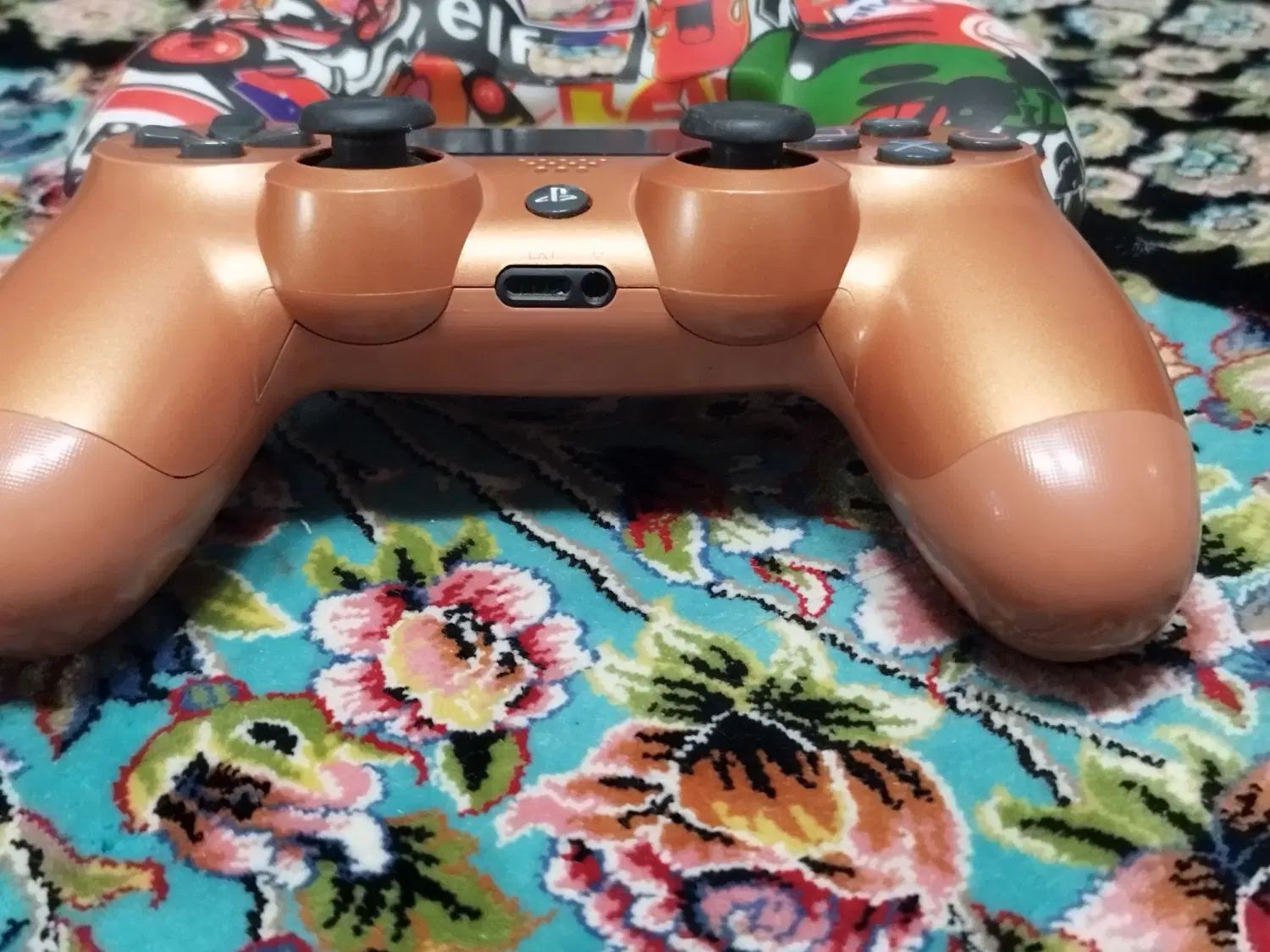 دسته پی آس فور PS4|کنسول، بازی ویدئویی و آنلاین|اصفهان, سپاهان‌شهر|دیوار