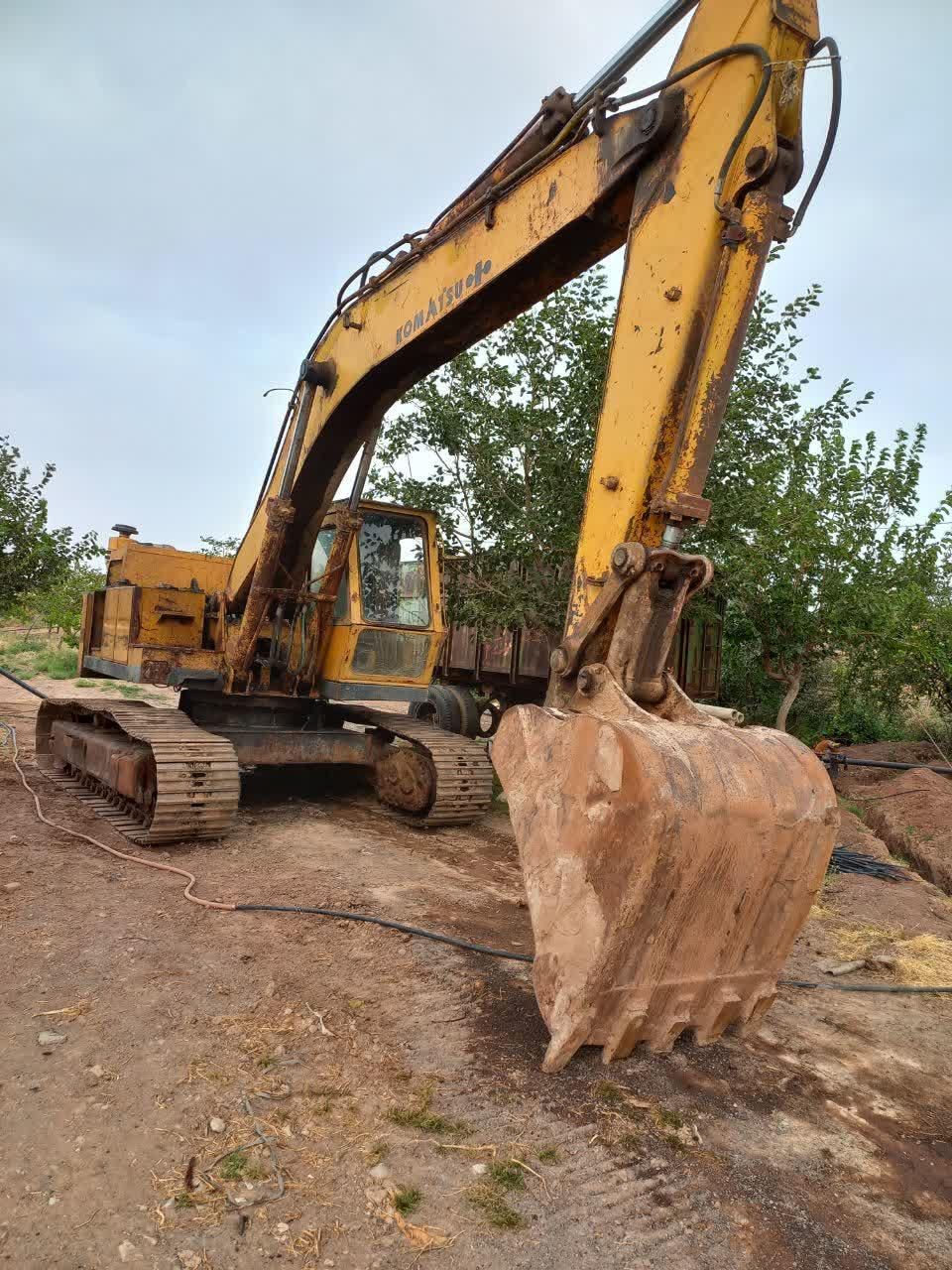 کوماتسو۲۲۰ خط۲|خودرو سنگین|مشهد, امام خمینی|دیوار