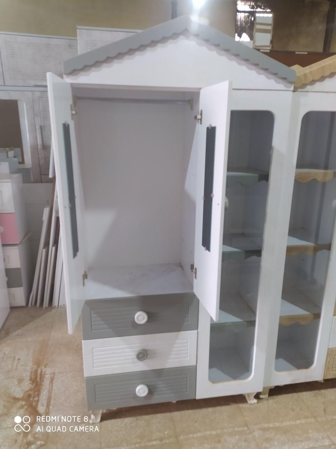 کمد بچه سه درب ویترین ب زرگ باعرض 90|اسباب و اثاث بچه|قم, امامزاده ابراهیم|دیوار