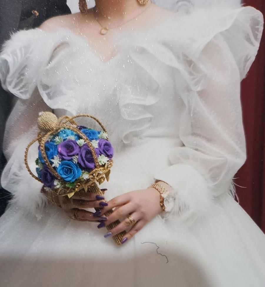 لباس عروس فوقالعاده براق وخاص(توضیحات مهم)|لباس|تهران, عبدلآباد|دیوار