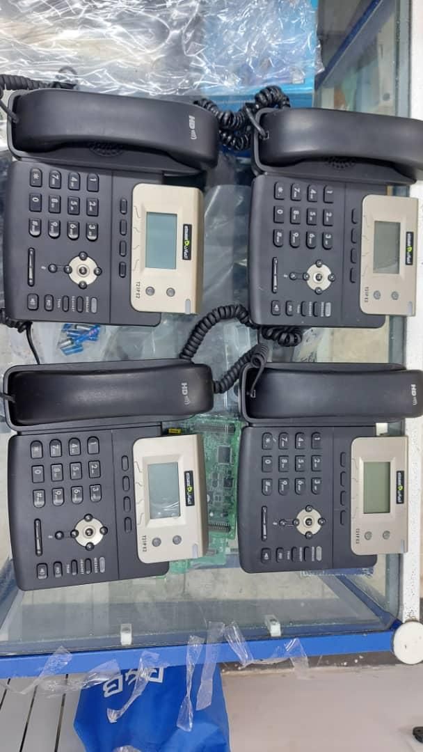 ip phone ویپ نو استوک سانترال نصب تلفن شبکه|تلفن رومیزی|تهران, فردوسی|دیوار