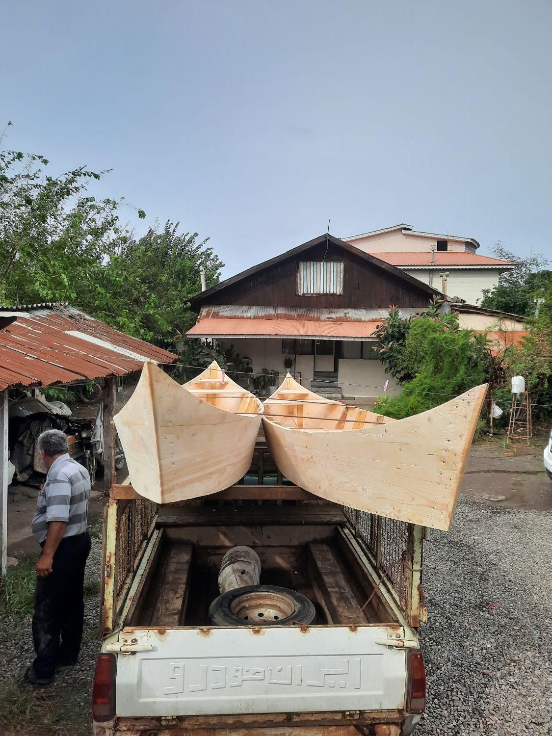 ساخت انواع قایق پارویی جنس چوب روسی|قایق و سایر وسایل نقلیه|کیاشهر, |دیوار