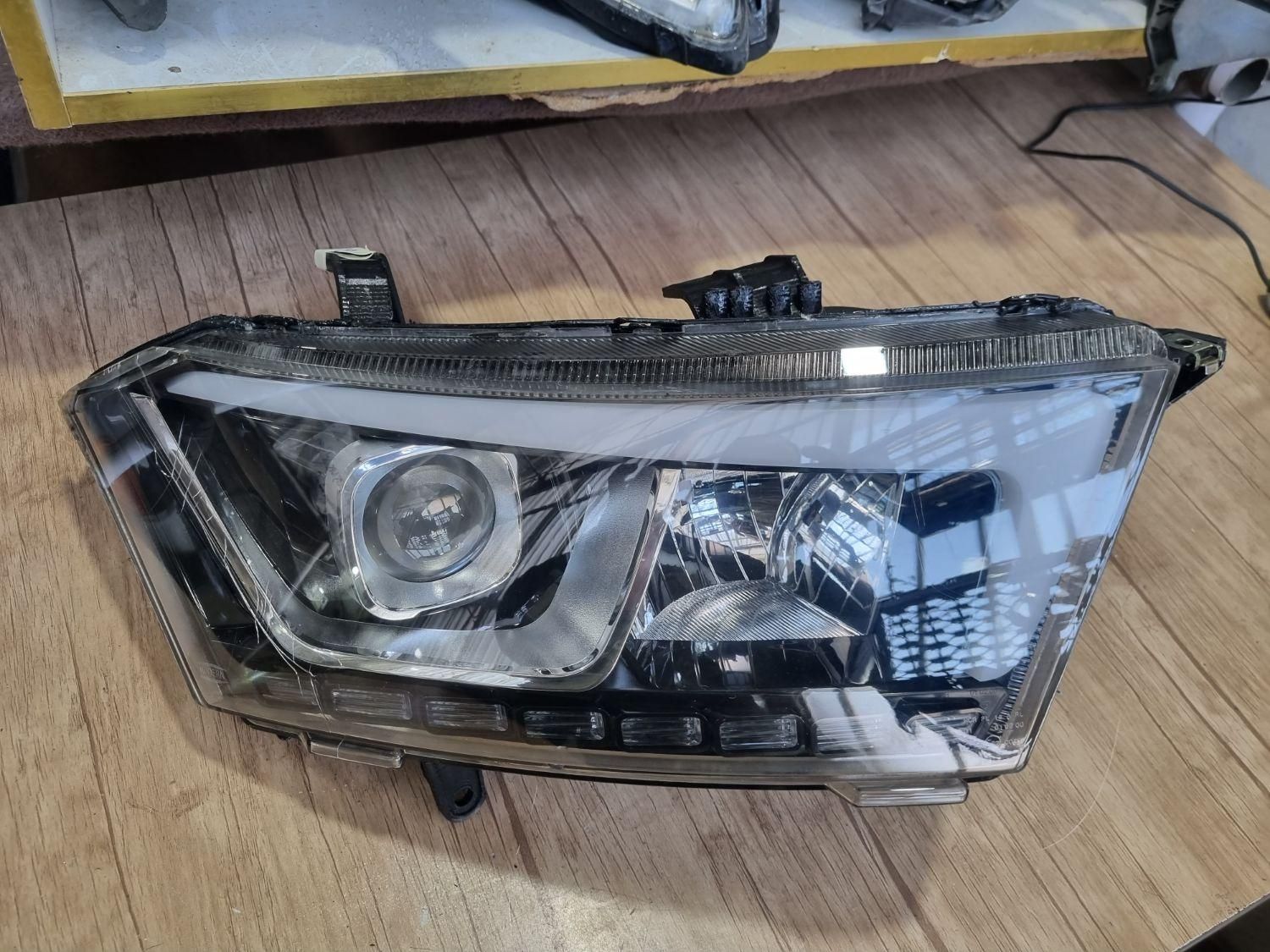 چراغ ۲۰۷ 207 سورن دنا پلاس شاهین اطلس سهند|قطعات یدکی و لوازم جانبی|قم, حنیف نژاد|دیوار