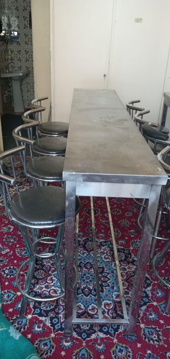 دو تا میز تمام استیل درجه یک با ۸ عدد صندلی|میز و صندلی غذاخوری|تهران, نیروی هوایی (پیروزی)|دیوار