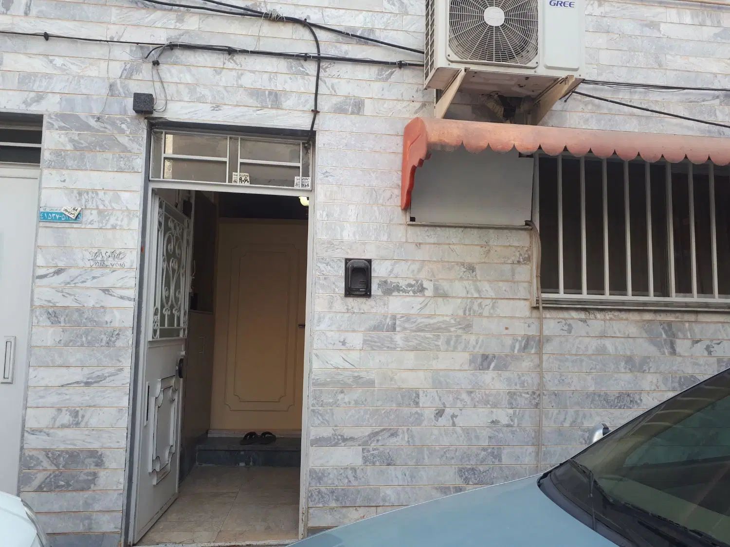 اجاره کوتاه مدت سوئیت نزدیک بازار و شهرداری|اجارهٔ کوتاه‌مدت آپارتمان و سوئیت|رشت, حسین آباد|دیوار