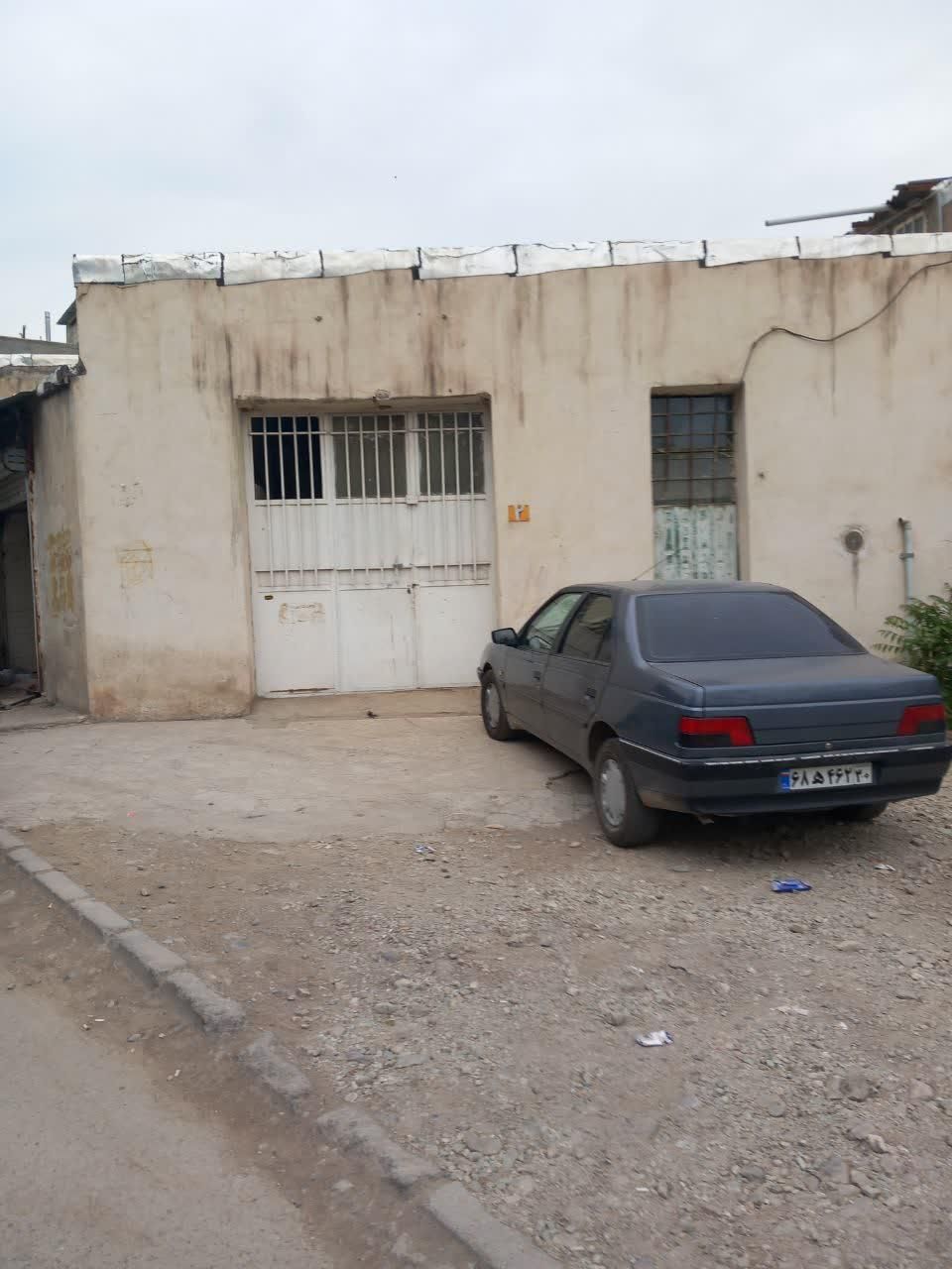 کارگاه300 متری. سند دار. تهاتر هم میشود. جاجرود|فروش دفتر صنعتی، کشاورزی، تجاری|تهران, اتحاد|دیوار
