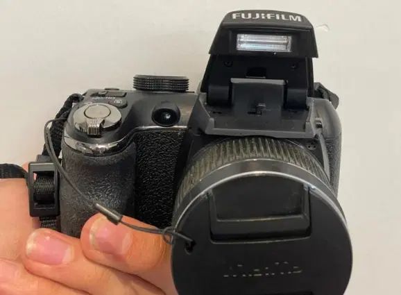 دوربین فیلم و عکس فوجی S3200  FINEPIX|دوربین عکاسی و فیلم‌برداری|مشهد, جاهد شهر|دیوار