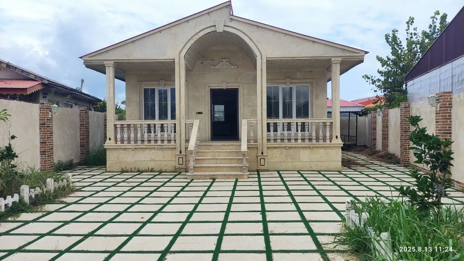 فروش خانه ویلایی 350مترسند دار رشت خشکبیجار|فروش خانه و ویلا|رشت, حومه رشت|دیوار