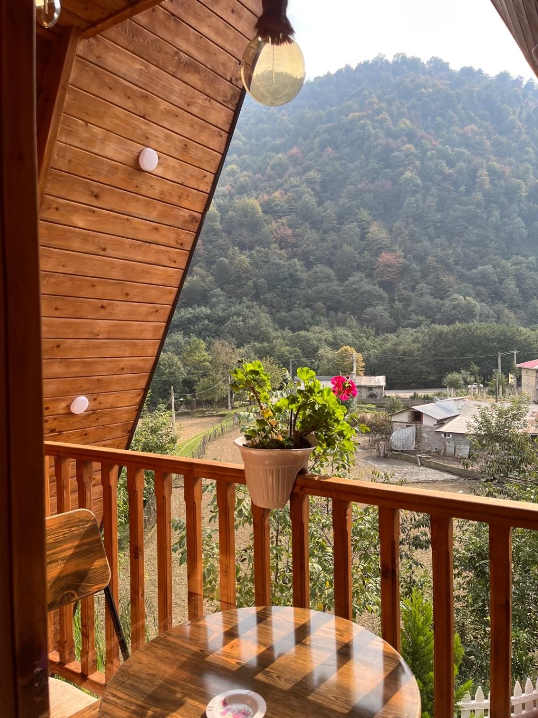 اجاره کلبه سوییسی آلاچیق دار جاده ییلاق ماسال|اجارهٔ کوتاهمدت آپارتمان و سوئیت|ماسال, |دیوار