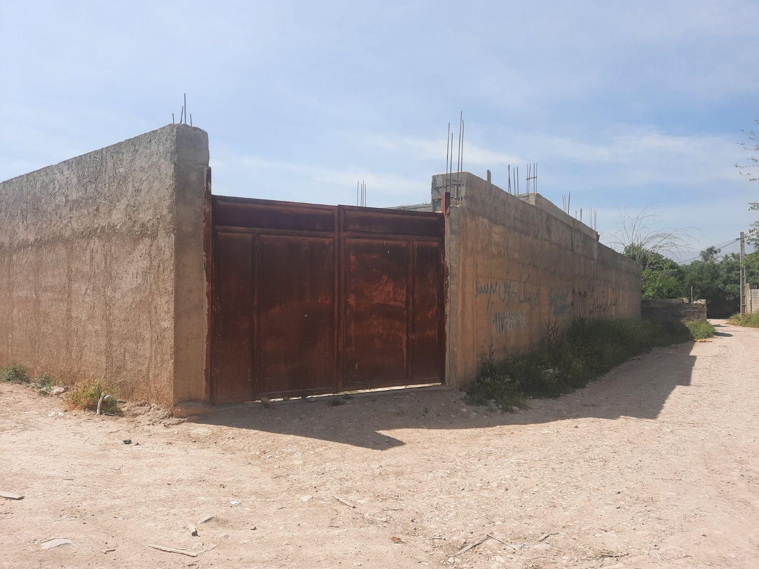 زمین کارگاهی تجاری ب متراژ۱۰۷۰ واقع در سلطان آباد|فروش دفتر صنعتی، کشاورزی، تجاری|شیراز, میانرود|دیوار