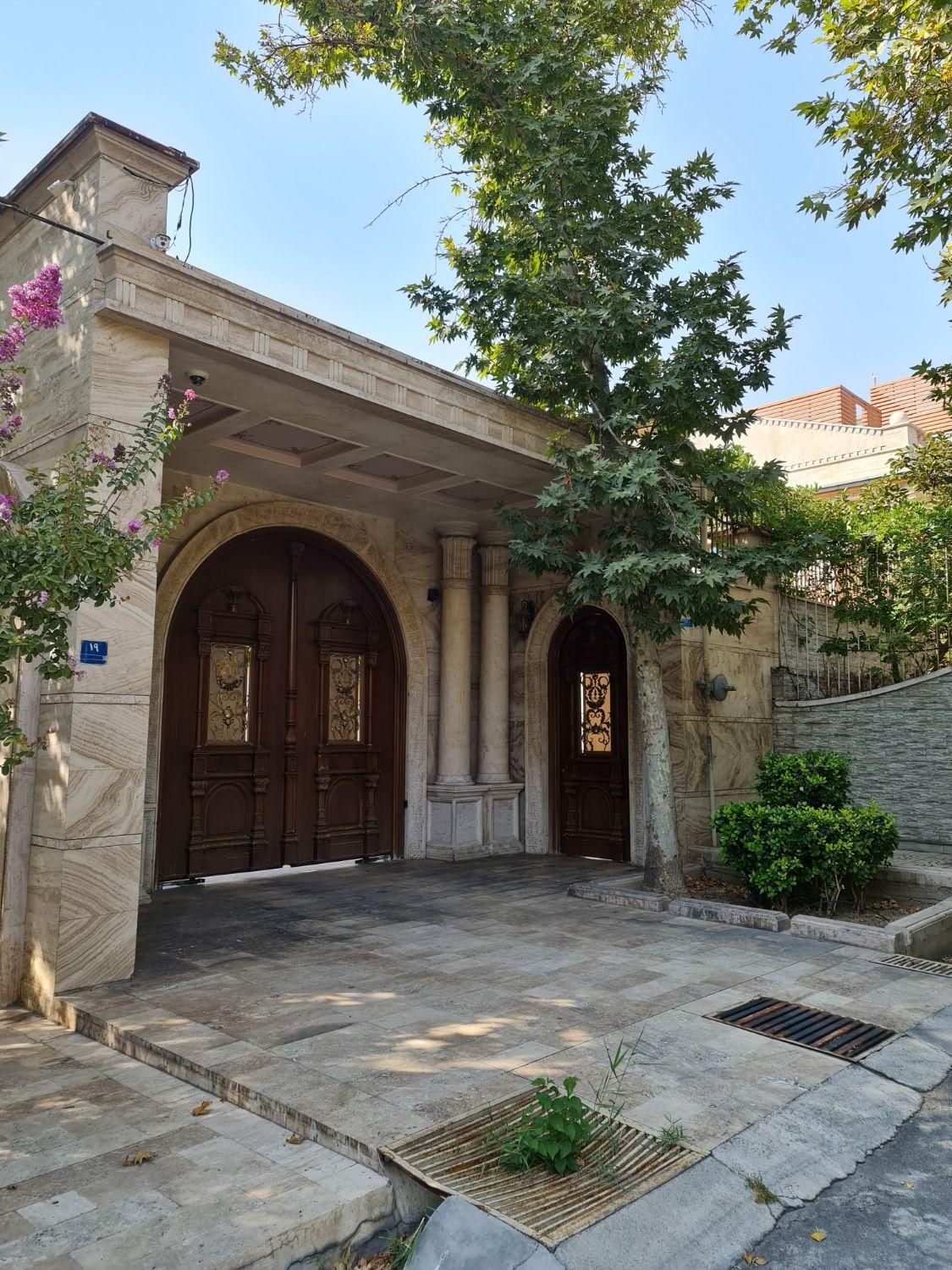 ویلایی / ۲۶۰ متر|اجارهٔ خانه و ویلا|تهران, ایوانک|دیوار
