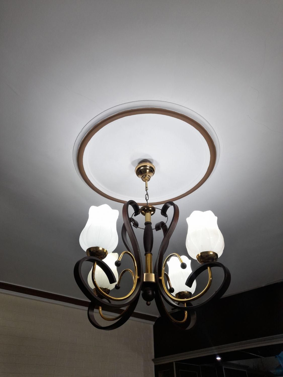 لوستر ۴ شاخه|لوستر و چراغ آویز|باقرشهر, |دیوار