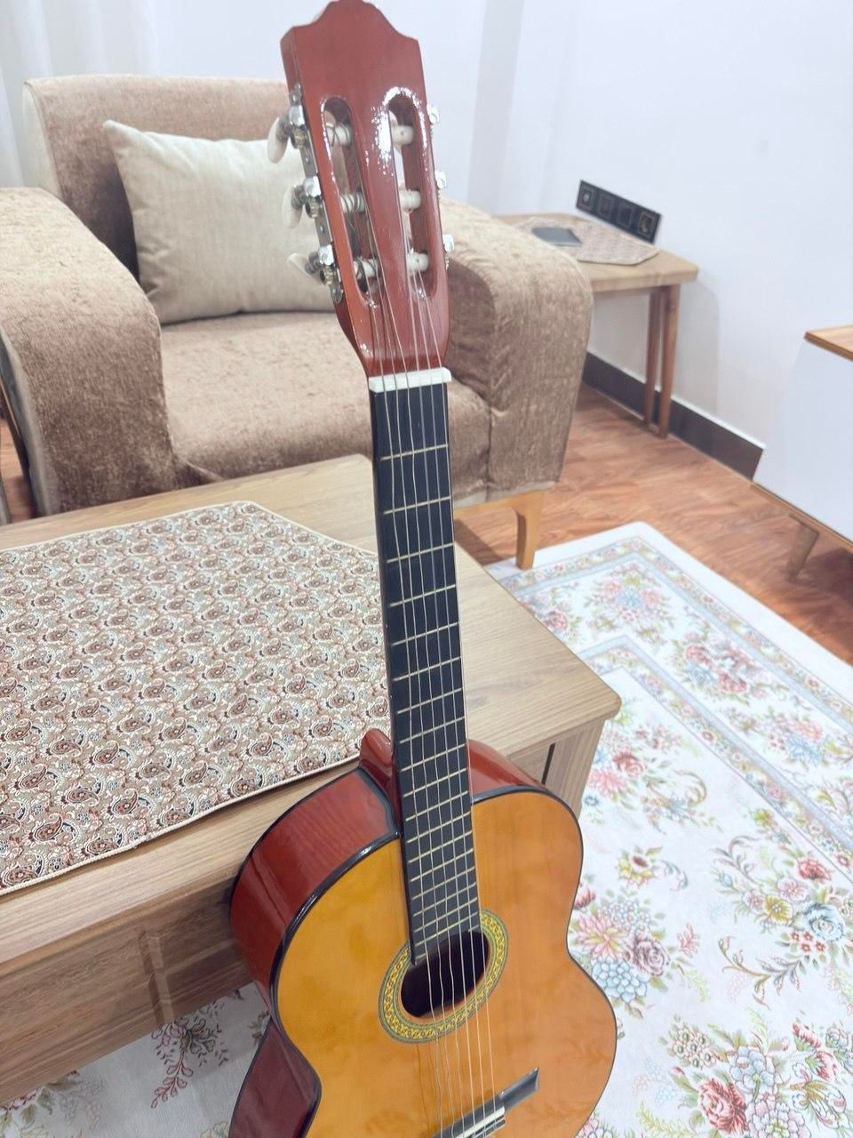 گیتار c40یاماه|گیتار، بیس، امپلیفایر|رشت, جانبازان|دیوار