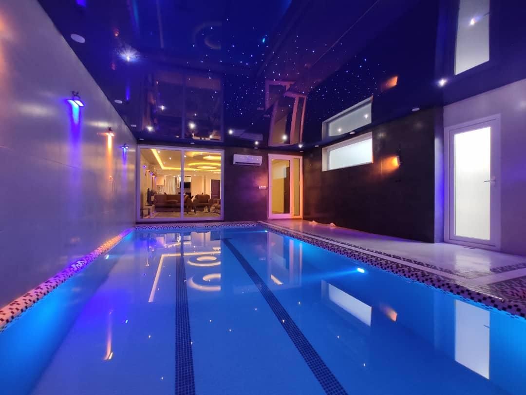 استخر دار|اجارهٔ کوتاهمدت ویلا و باغ|بندر انزلی, معلم|دیوار