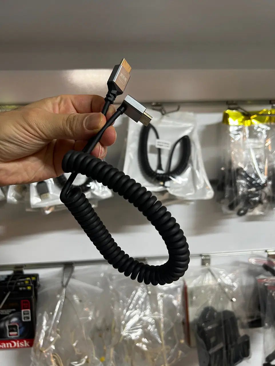 کابل های Hdmi اچ دی ام ای فنری|دوربین عکاسی و فیلم‌برداری|تهران, حبیب الله|دیوار