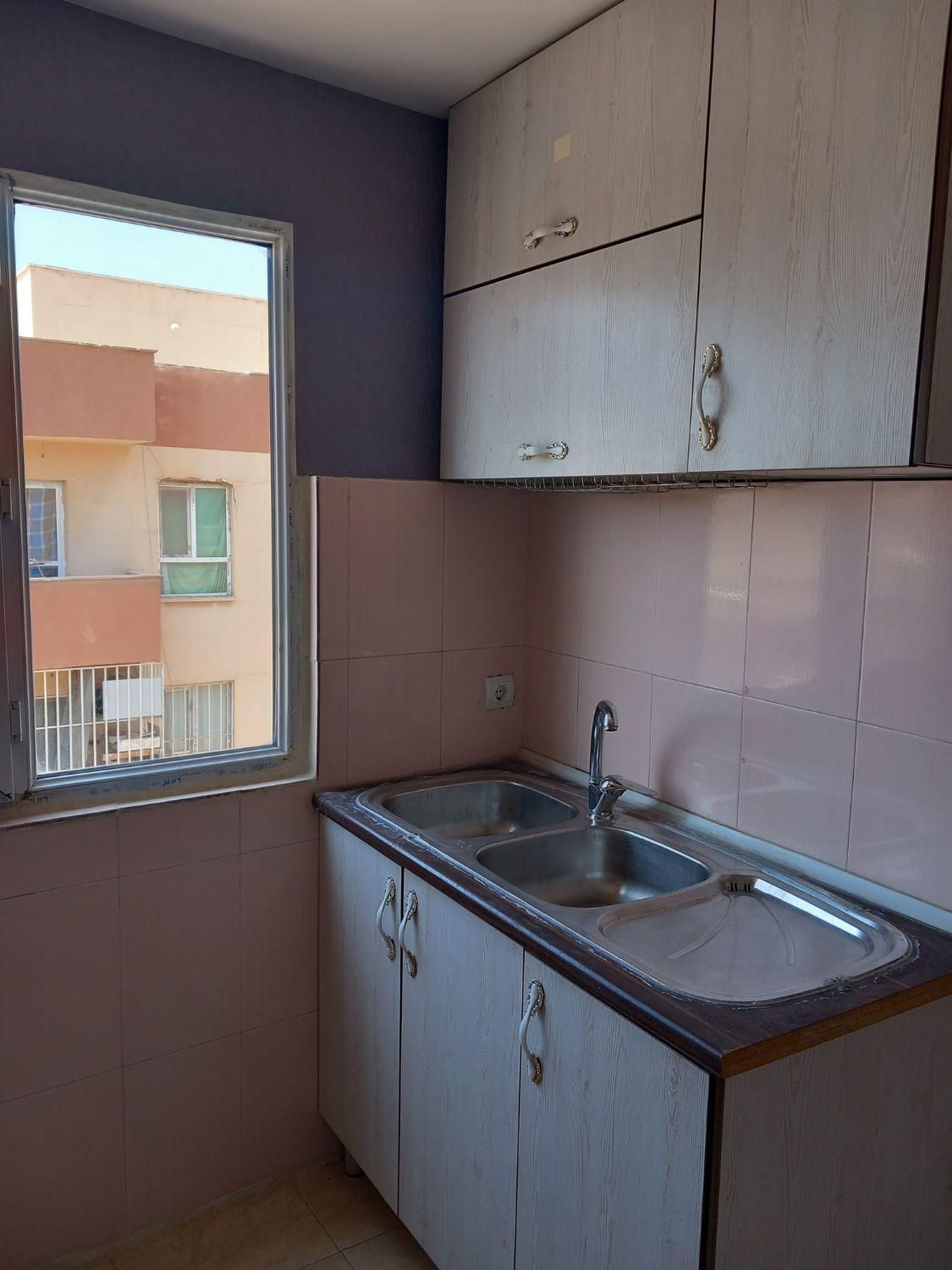 کلید تحویل فول دو خواب به قیمت خوش نقشه|فروش آپارتمان|هشتگرد, شهرک گلها|دیوار