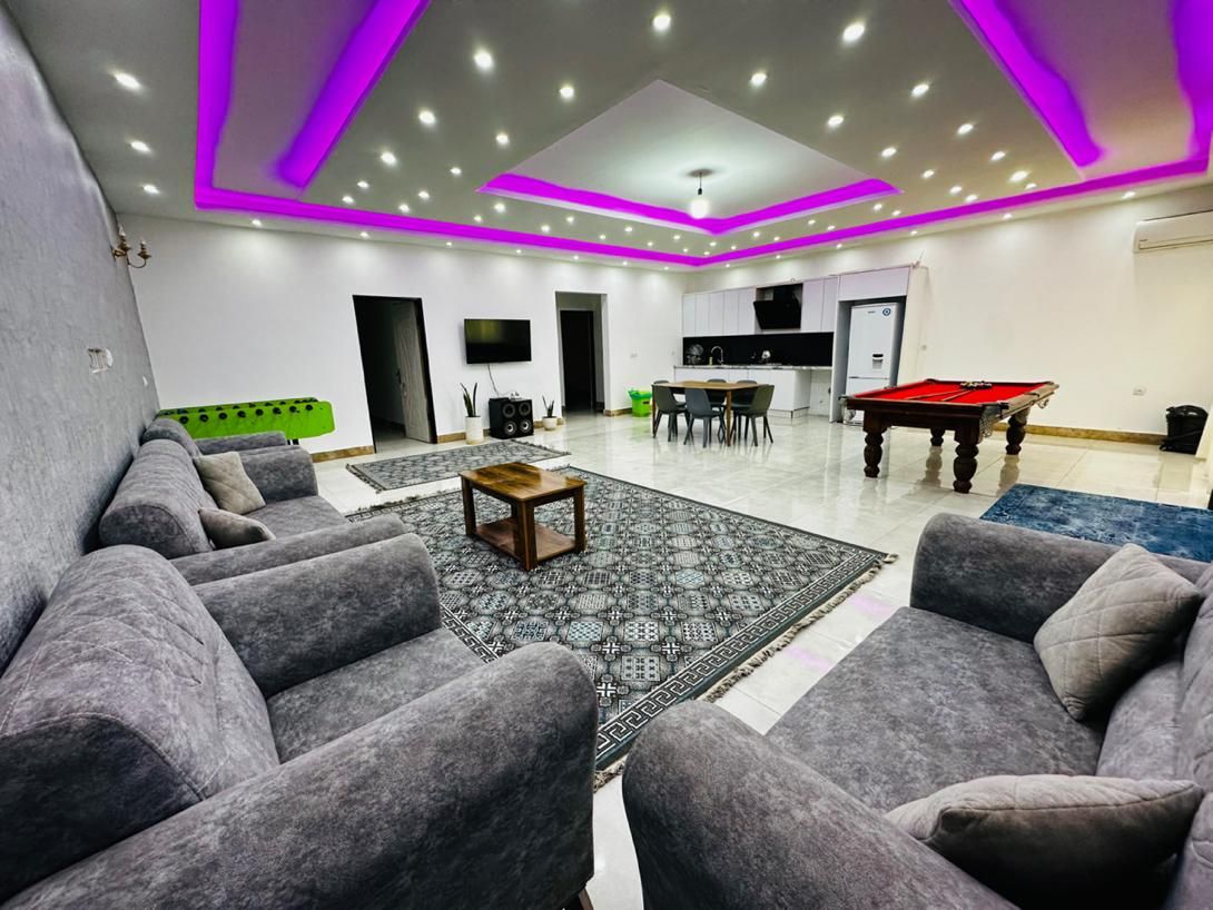 ویلای استخر و جکوزی دار /میز بیلیارد و فوتبال دستی|اجارهٔ کوتاه‌مدت ویلا و باغ|سرخرود, |دیوار