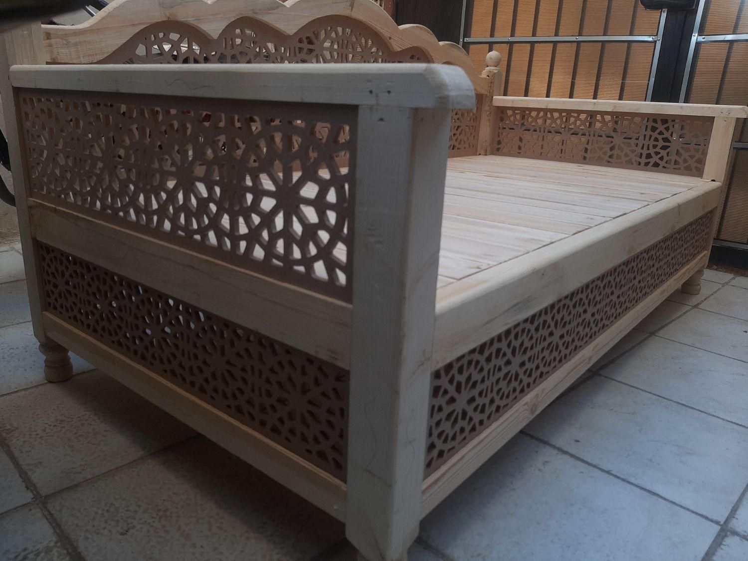 تخت چوبی|تخت و صندلی بچه|اصفهان, جوزدان الیادران|دیوار