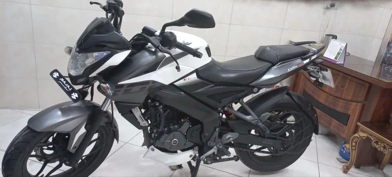 ns200 ان اس ۲۰۰|موتورسیکلت|تهران, مشیریه|دیوار