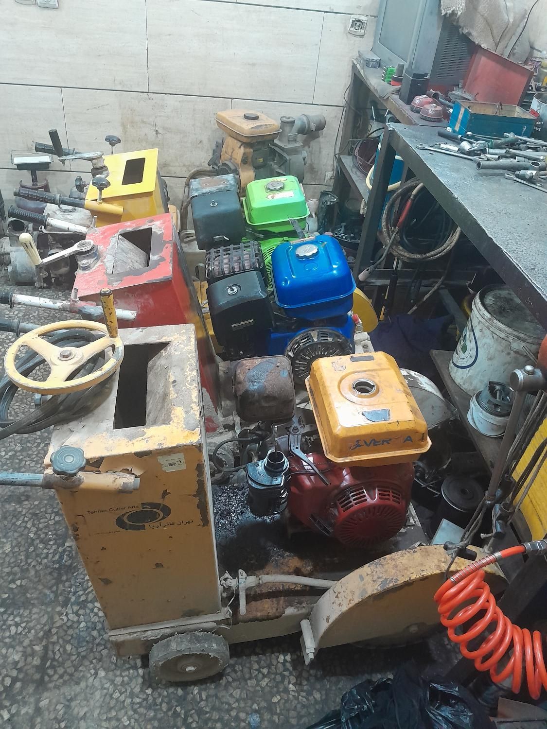تعمیرات موتور برق کمپکتور آسفالتبر ویبراتور روبین|خدمات پیشه و مهارت|اهواز, حصیرآباد|دیوار