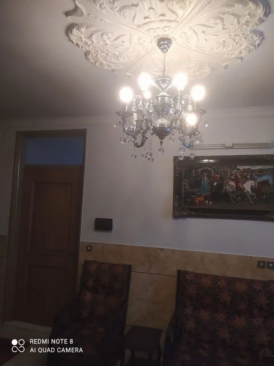 یک جفت لوستر برنز در حد نو|لوستر و چراغ آویز|اصفهان, باغ فدک|دیوار