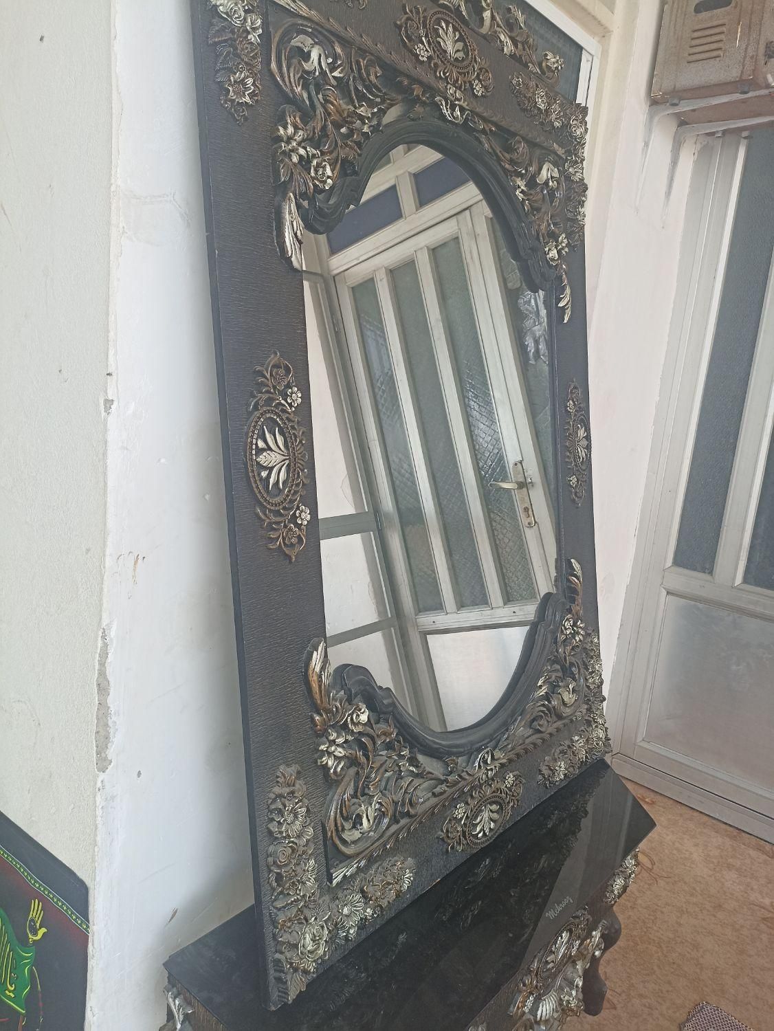 آینه شمعدان|آینه|مینودشت, |دیوار