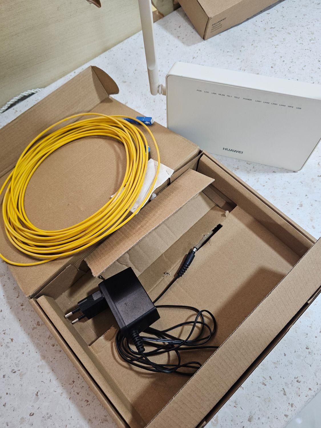 مودم فیبر نوری هواوی HUAWEY Ecolife HG8245C|مودم و تجهیزات شبکه|رشت, یخسازی|دیوار