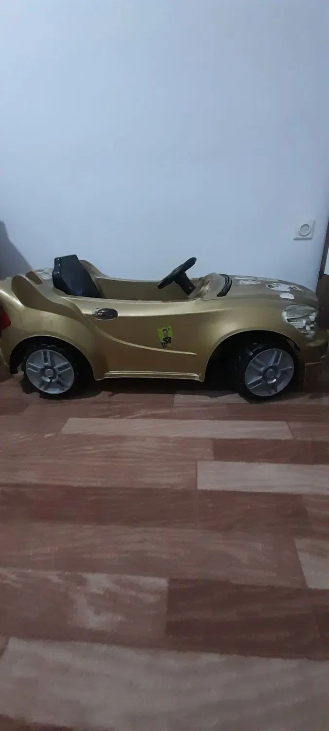 ماشین شارژی|اسباب‌‌بازی|کرج, شهرک پردیسان|دیوار
