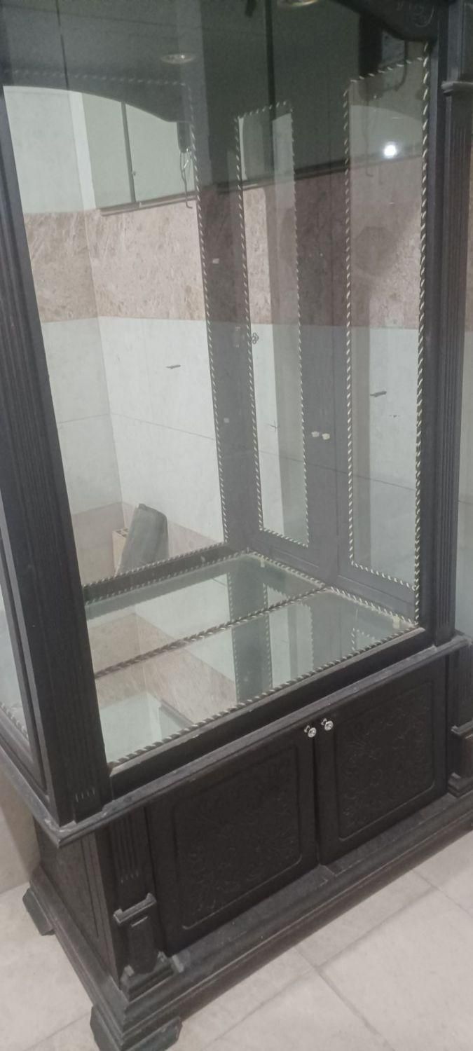 ویترین بدونه هیچ ایرادی|بوفه، ویترین، کنسول|صفادشت, |دیوار