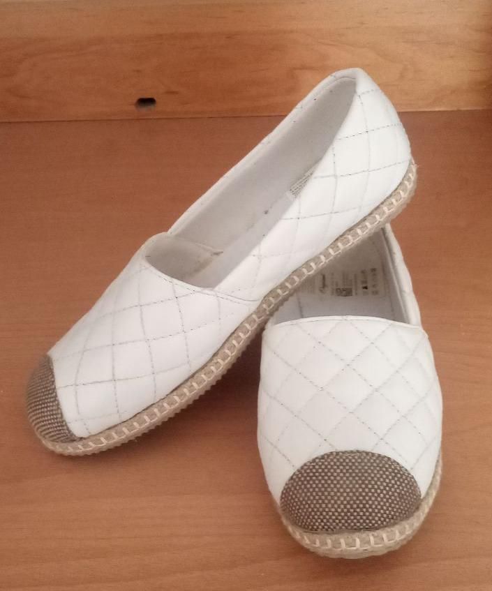 دو جفت کفش سایز ۳۹ و ۳۸|کیف، کفش، کمربند|نجف‌آباد, باغ ملی|دیوار