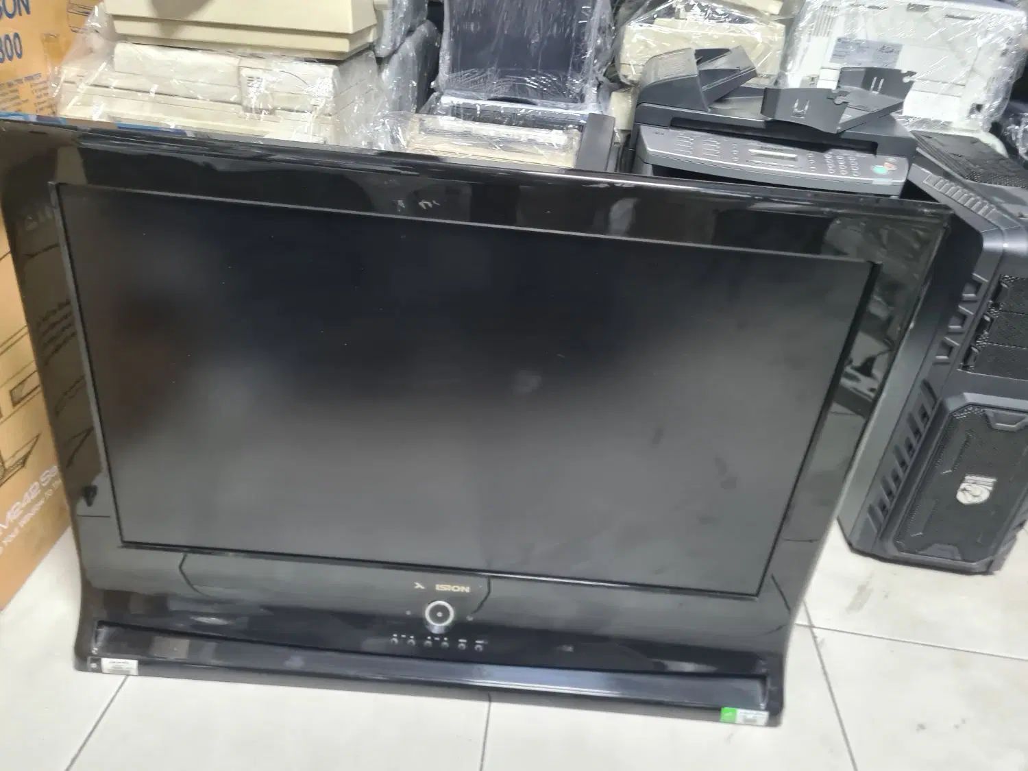 6عدد تلوزیون lcd 32و led 32  سامسونگ و و xvision|تلویزیون و پروژکتور|تهران, ایرانشهر|دیوار