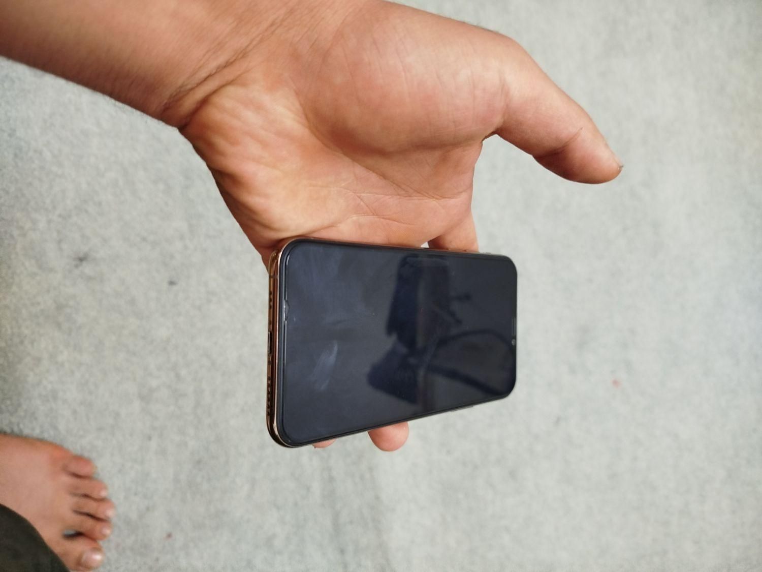 اپل iPhone XS با حافظهٔ ۶۴ گیگابایت|موبایل|قم, زنبیل آباد|دیوار