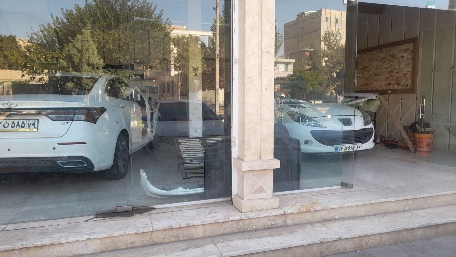 صافکاری PDR تخصصی و خدمات نقاشی خودرو|خدمات موتور و ماشین|هشتگرد, هشتگرد قدیم|دیوار