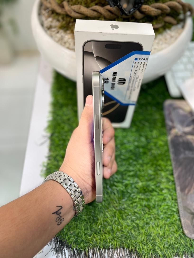 اپل iPhone 16 Pro Max با حافظهٔ ۲۵۶ گیگابایت|موبایل|کرج, کوی امامیه|دیوار