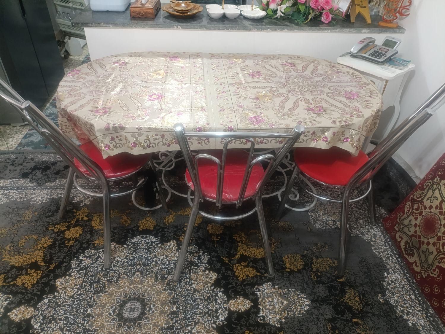 میز نهار خوری فلزی (فرفورژه)|میز و صندلی غذاخوری|طبس, |دیوار