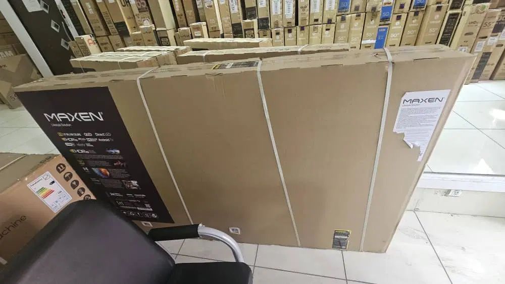 تلویزیون مکسن ۸۶ اینچ کیو مدل 86CU5900Q|تلویزیون و پروژکتور|اصفهان, نقش جهان|دیوار