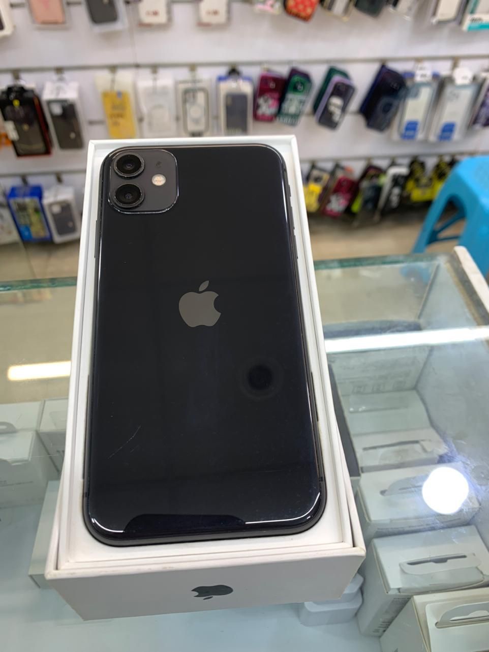 اپل iPhone 11 با حافظهٔ ۱۲۸ گیگابایت|موبایل|بندرعباس, |دیوار